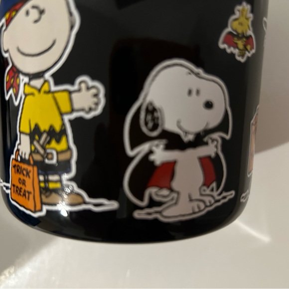 New Peanuts Black & Orange Ceramic Halloween Mug Holiday Decor Collectibles🎃🖤 - Picture 5 of 13